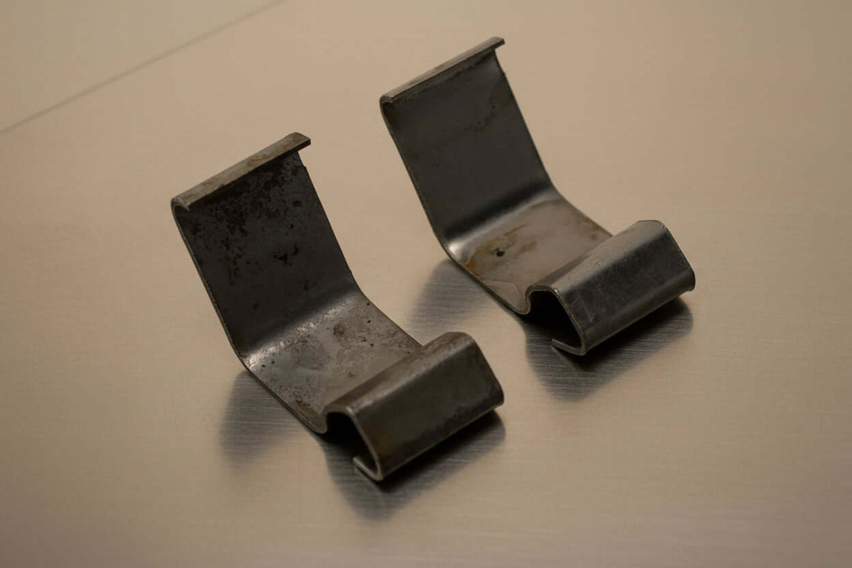 CODE 3 MX7000 LEDX 2100 Excalibur 360 - Set of Two stainless Dome Clips