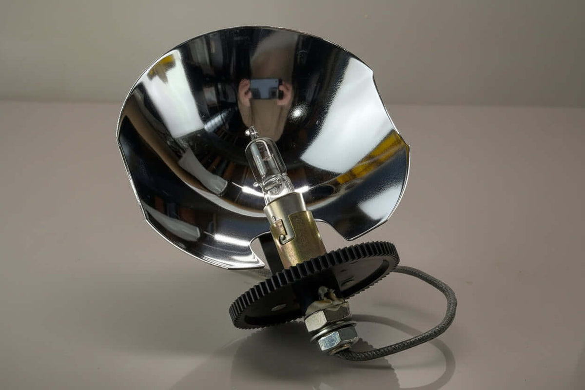 Federal Signal Aerodynic Lightbar - Twist Lock Bulb - Light Reflector and Gear