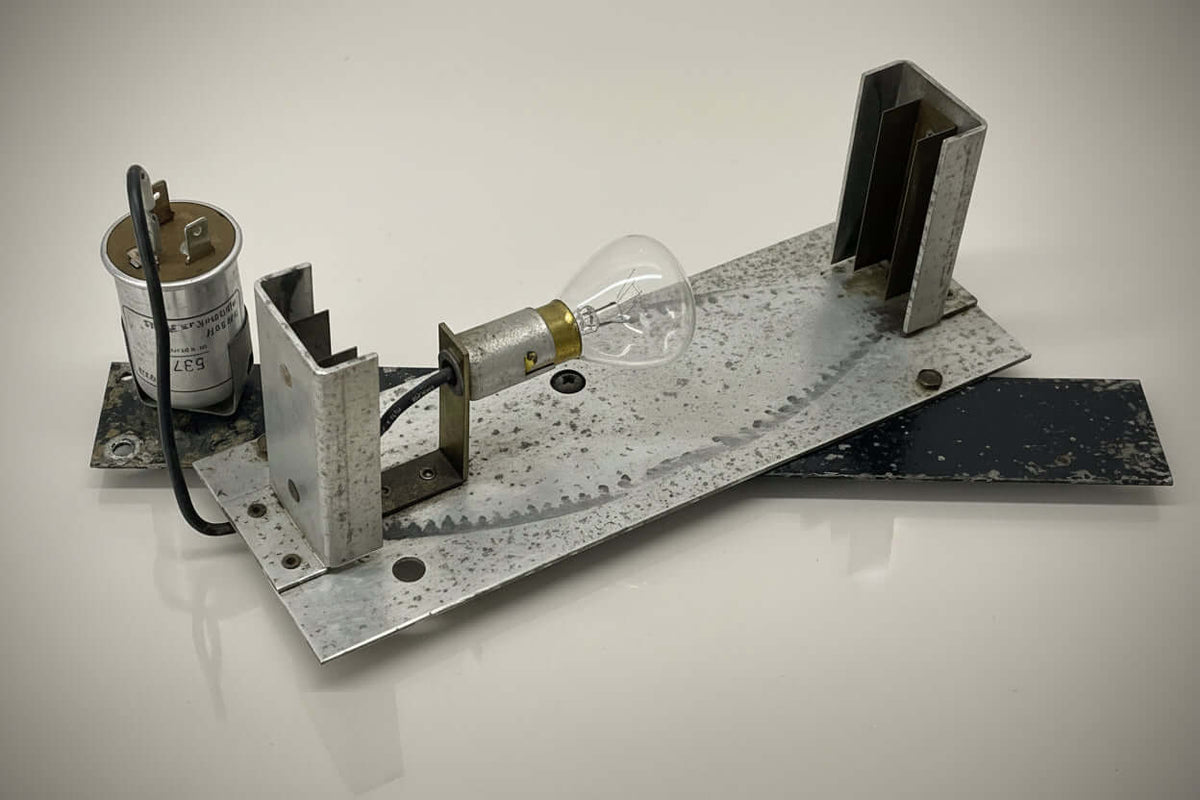 Federal Signal Twinsonic 12F - Flasher Assembly With Flasher And Bulb