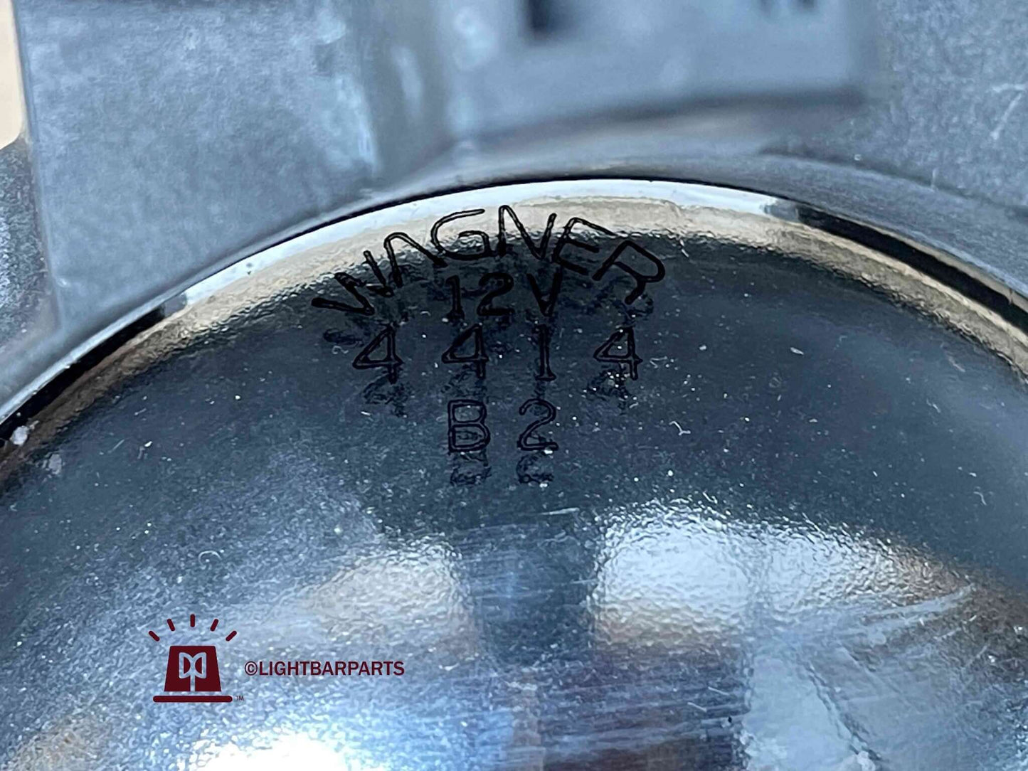 Federal Signal Aerodynic RWL Wrecker - Lamp Holder With Wagner 4414 Bulb