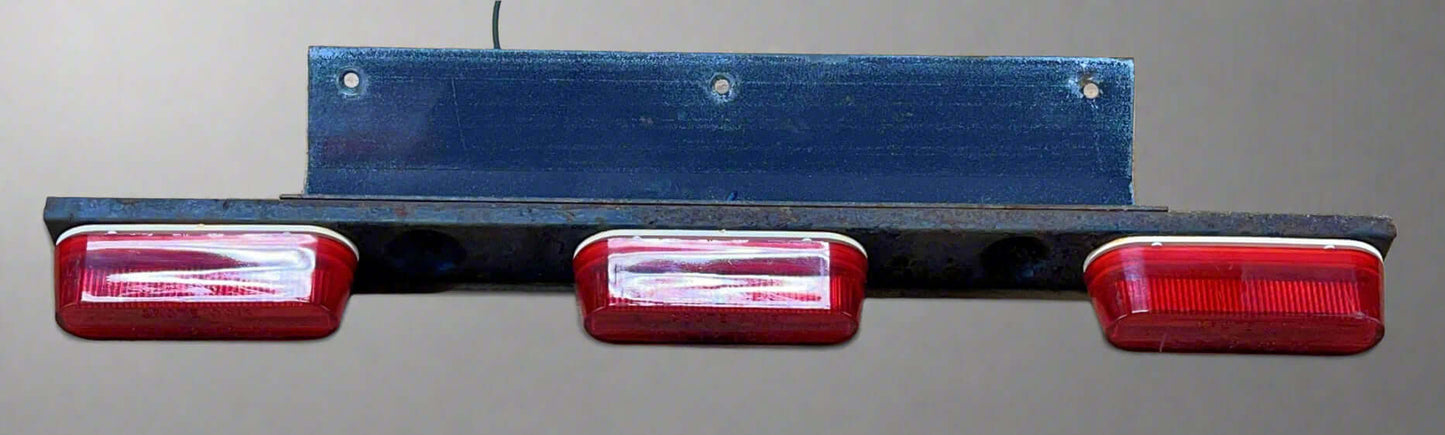 Federal Signal Aerodynic RWL Wrecker - Rear Running Lights Assembly