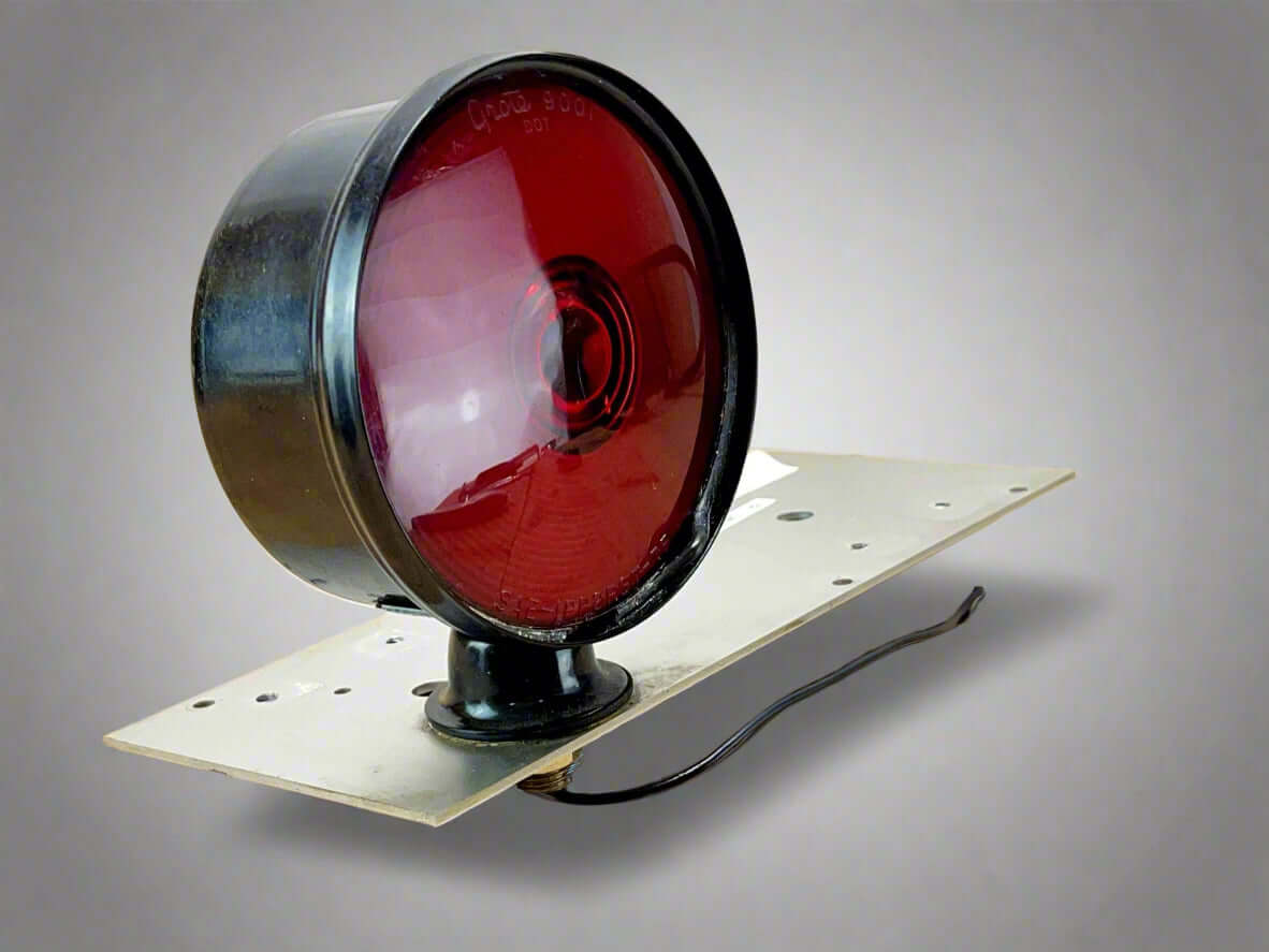 Federal Signal Aerodynic RWL Wrecker - Stop/Turn Light Assembly Driver Side