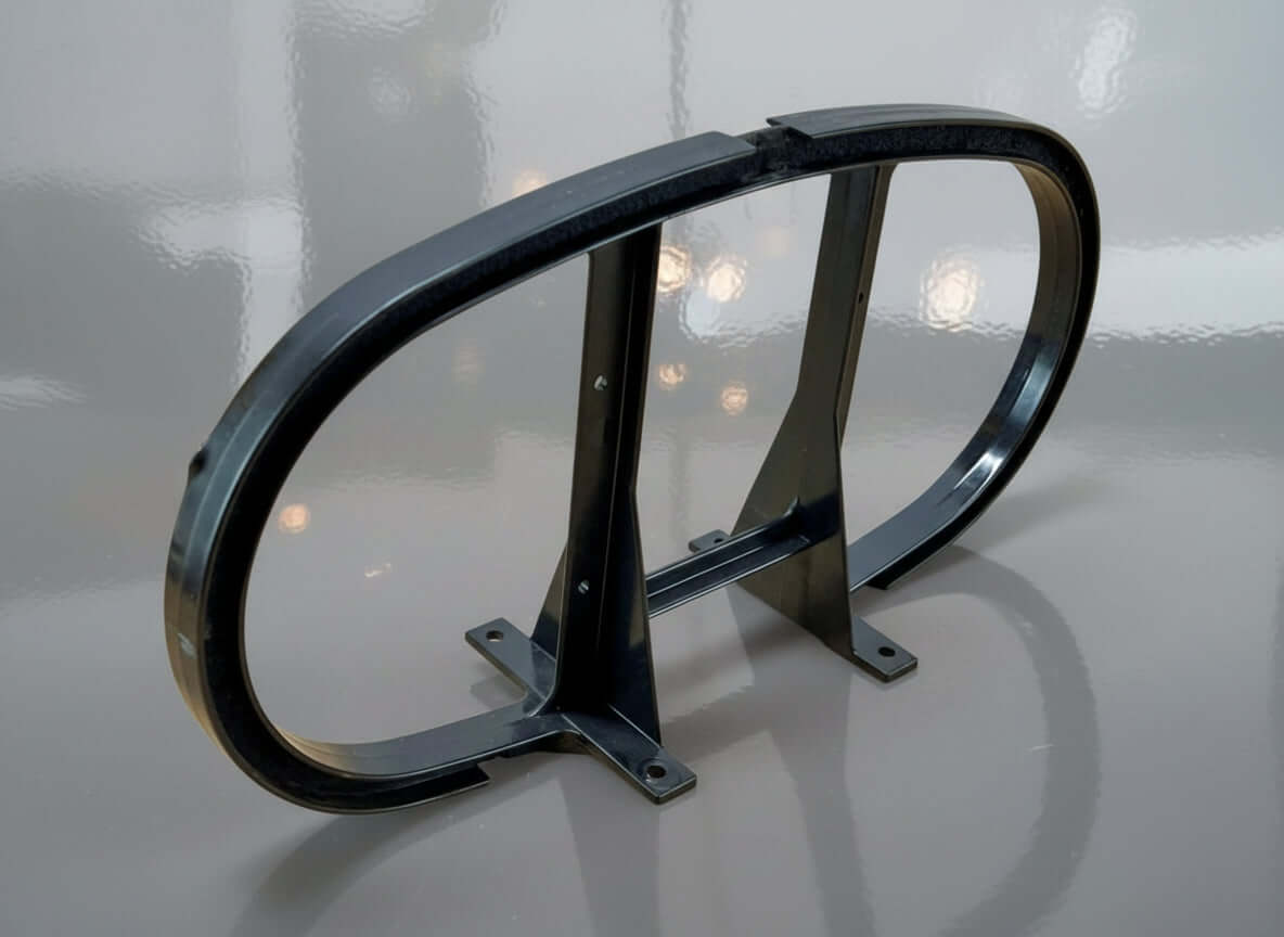 Federal Signal Aerodynic Lightbar - Bulkhead Center with Screws