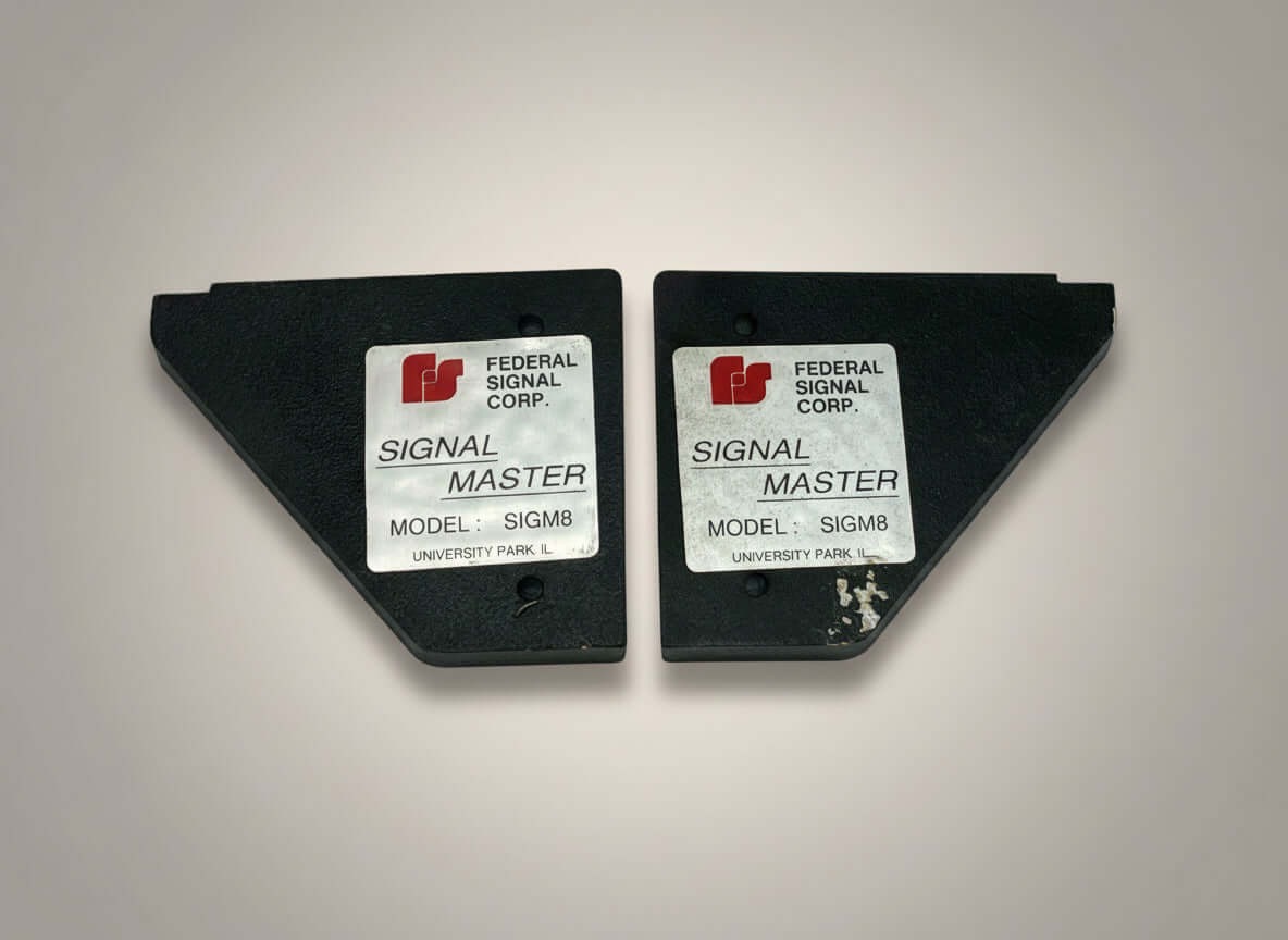 Federal Signal - SignalMaster Signal Master Model: SIGM8 - Pair Of End Caps