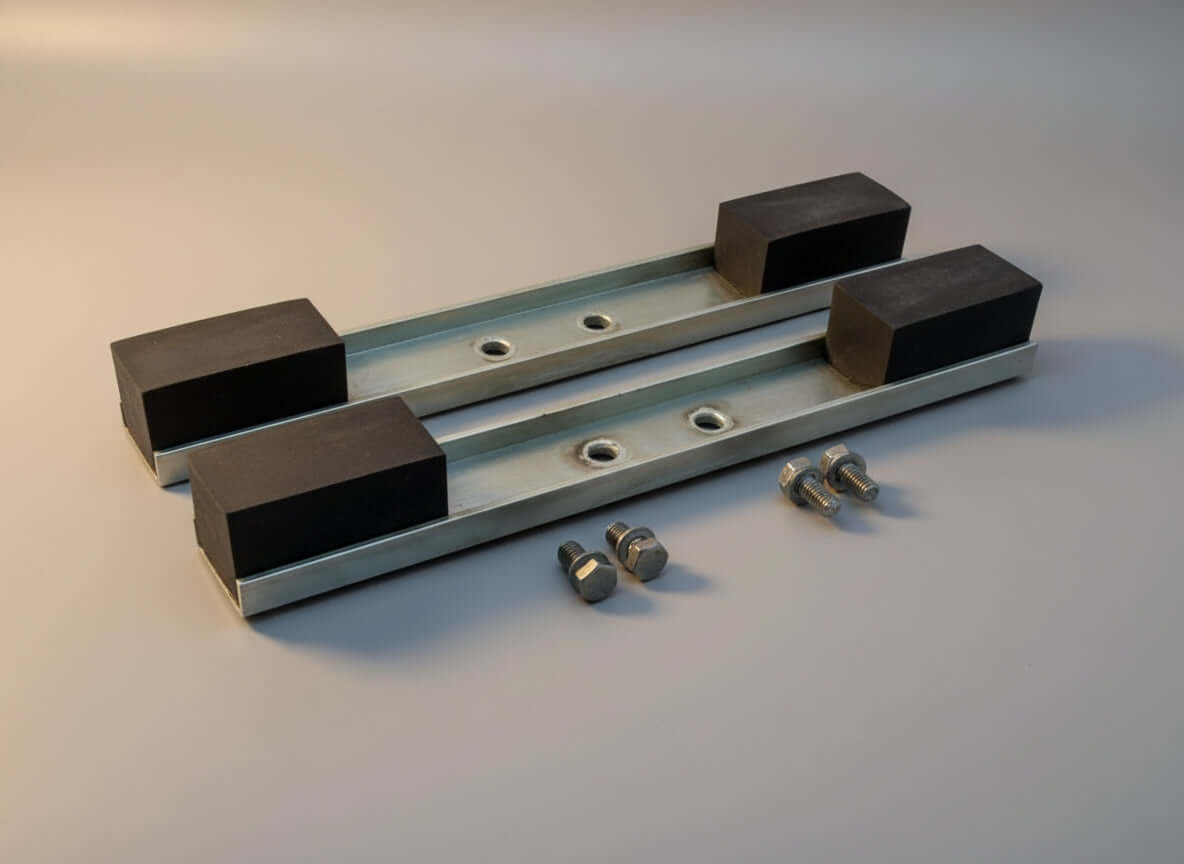 Yankee 911 Lightbar - Pair of Mounting Feet with Frame Screws