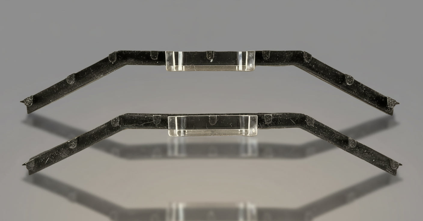 Whelen Justice Series Lightbar - Center Base with Side Dome Gaskets - P/N 84696