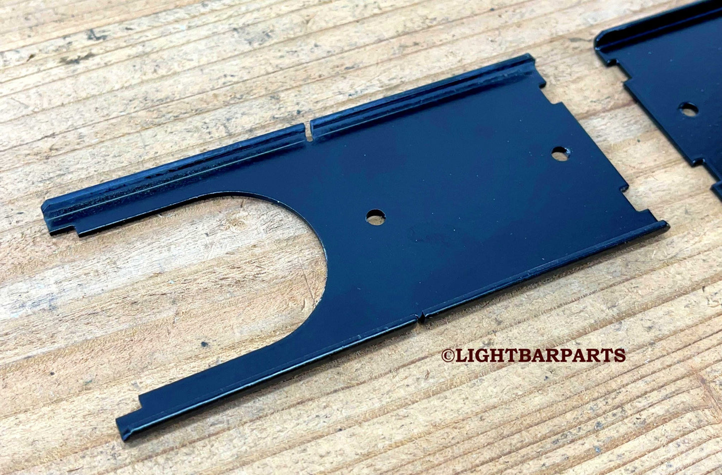 Whelen LFL Liberty Lightbar - Pair Of Corner Spacer Brackets