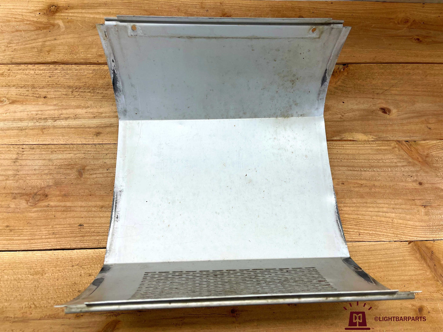 Whelen 80/8000 Vintage Light Bar - 12" Wide Speaker Grill