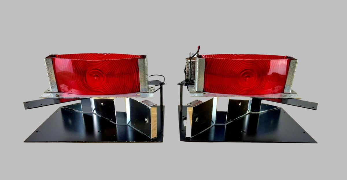 Federal Signal Twinsonic 12F NYPD - Flashers + Cascade Mirrors + Mount Plates