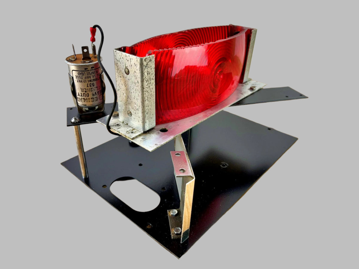 Federal Signal Twinsonic 12F NYPD - Flashers + Cascade Mirrors + Mount Plates