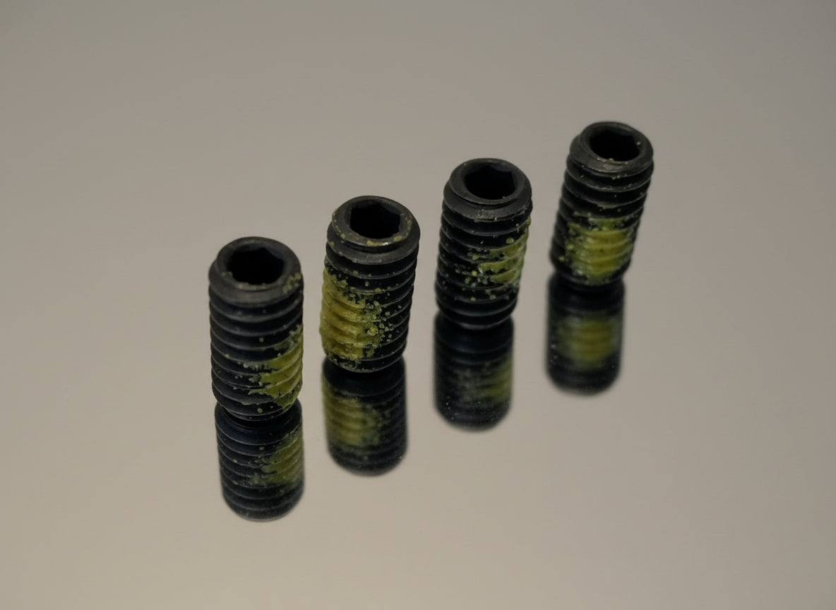 Whelen Lightbar Tinnerman Set of 4 Set Screws 9M Edge Liberty Patriot Freedom - New