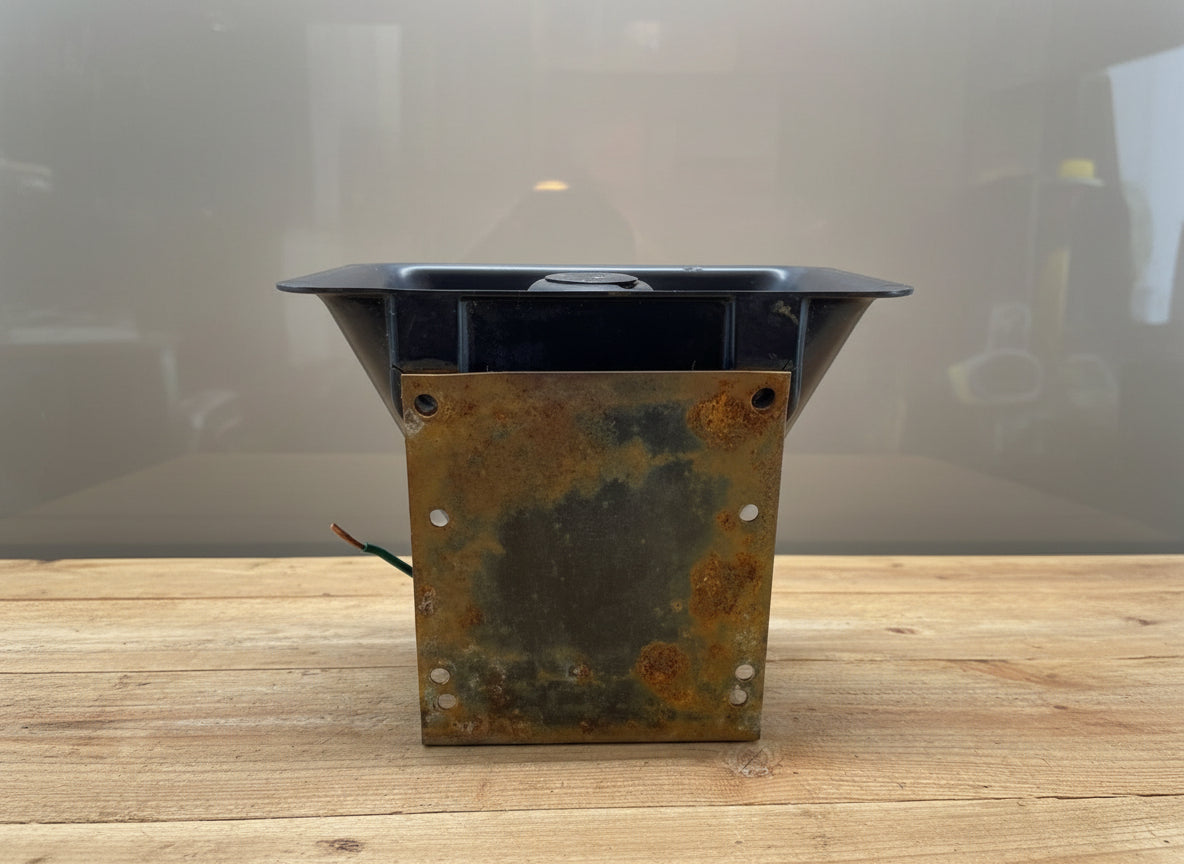 Yankee 911 Lightbar - 100W Center Speaker with Mounting Plate