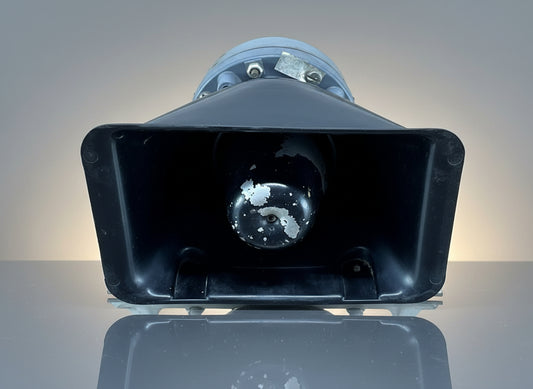 Yankee 911 Lightbar - 100W Center Speaker with Mounting Plate