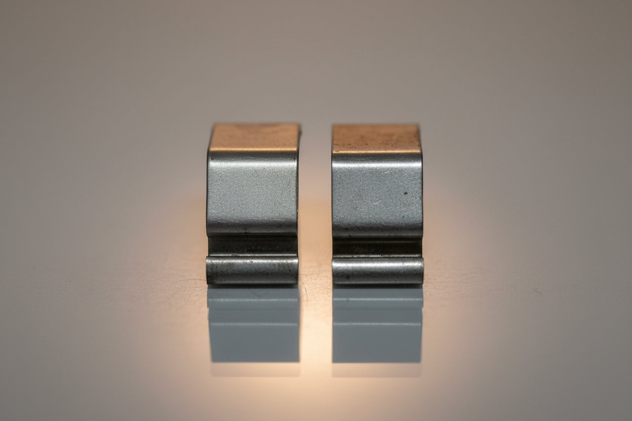 CODE 3 MX7000 LEDX 2100 Excalibur 360 - Set of Two stainless Dome Clips