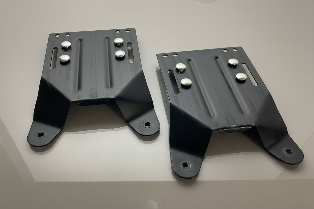 Code 3 MX7000 Lightbar - Mounts with Hardware