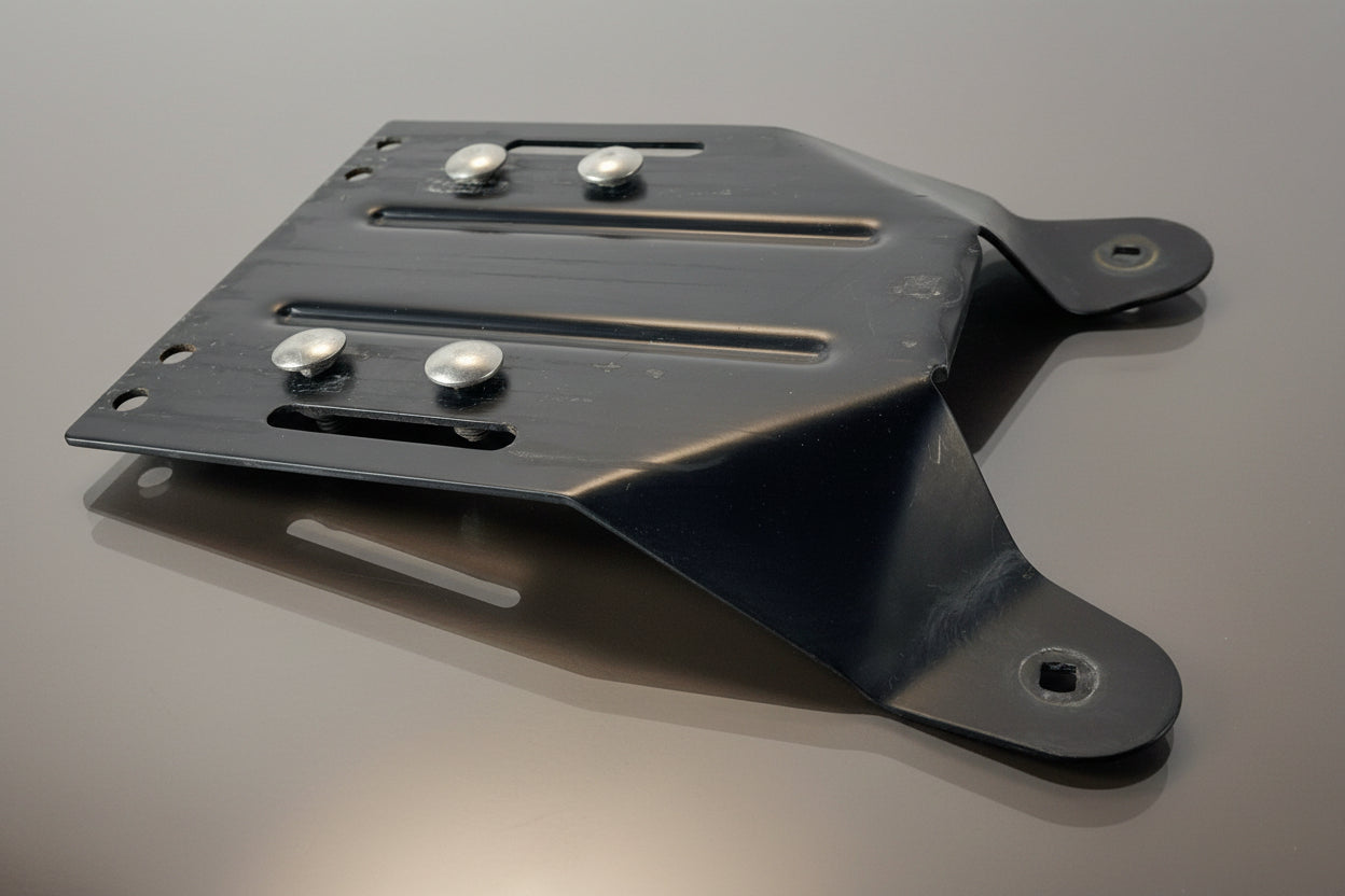 Code 3 MX7000 Lightbar - Mounts with Hardware