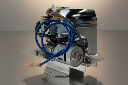 Code 3 MX7000 Lightbar - Oscilaser Wobble Light With MX7000 Riser