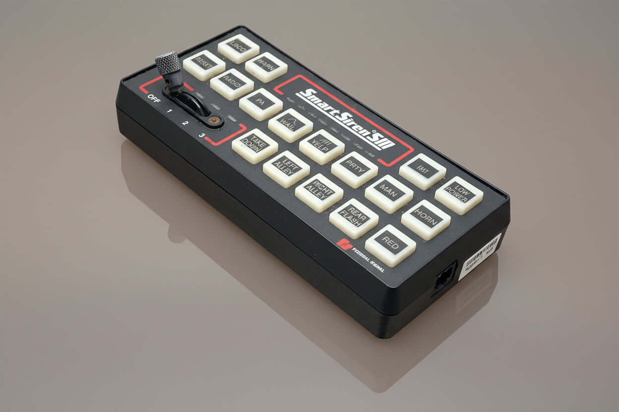 Federal Signal SmartSiren Smart Siren SM Siren Lightbar Keypad Controller with Bracket