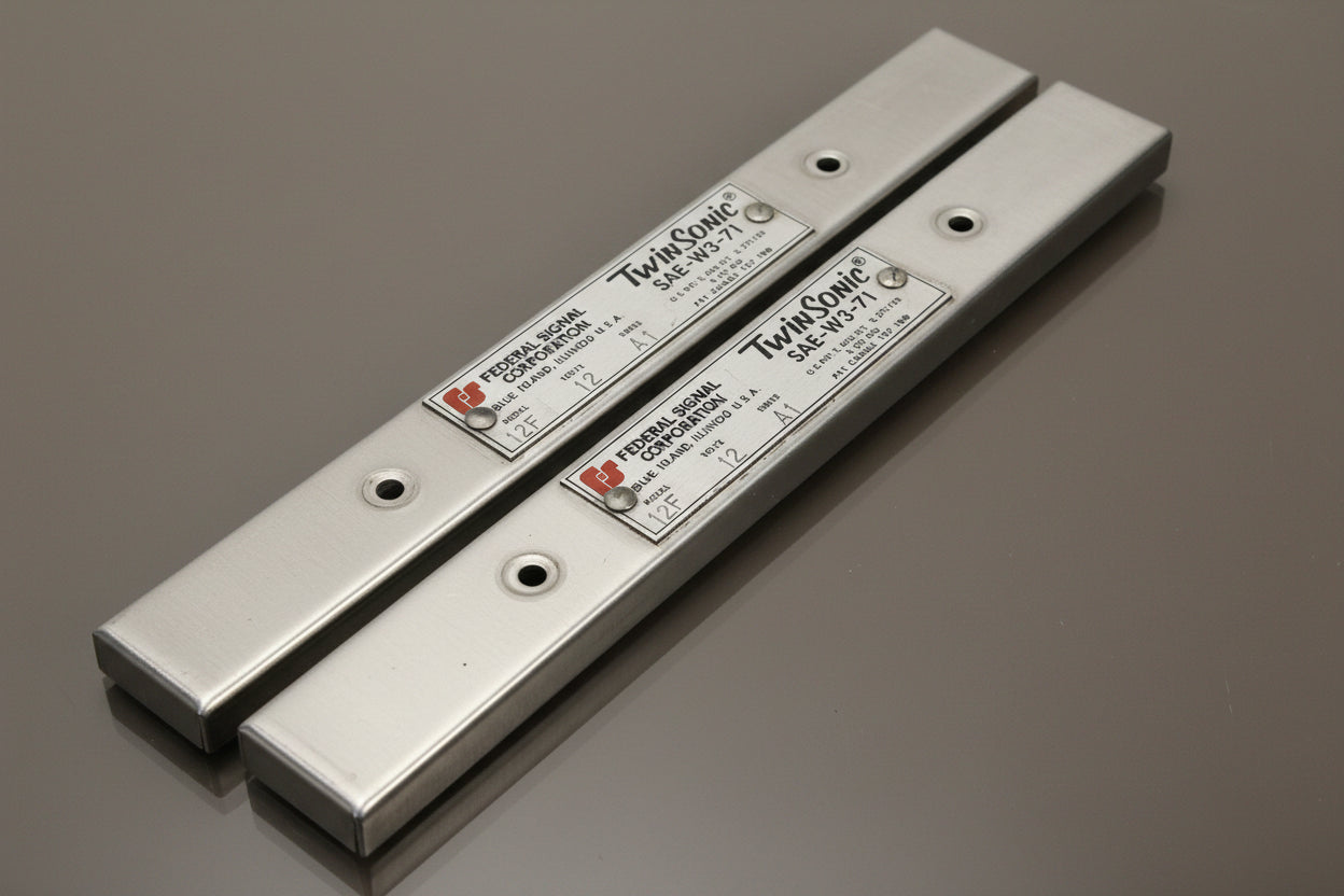Federal Signal Twinsonic 12F - 12V - Series A1 - Pair of End Caps - Data Plates