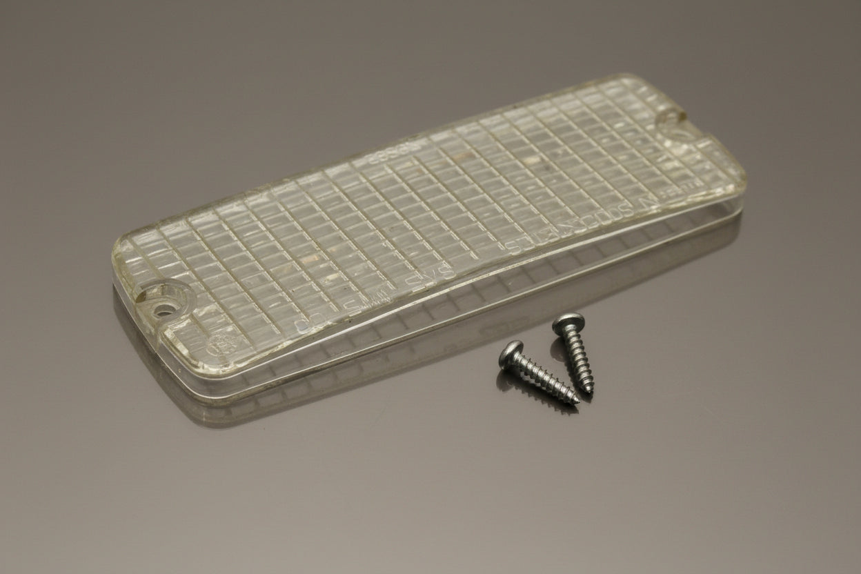 Whelen 500 Series - Clear Prismatic Lens with Screws