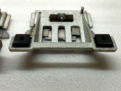 Whelen Edge Lightbar 9000 9M - Cast Aluminum Mounting Legs