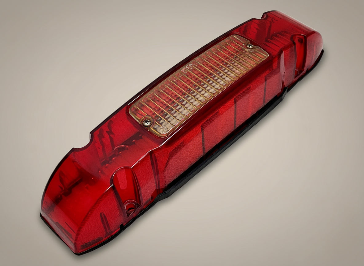 Whelen Liberty Patriot Lightbar - Red End Cap with Clear Alley Light Lens, Gasket and Screws