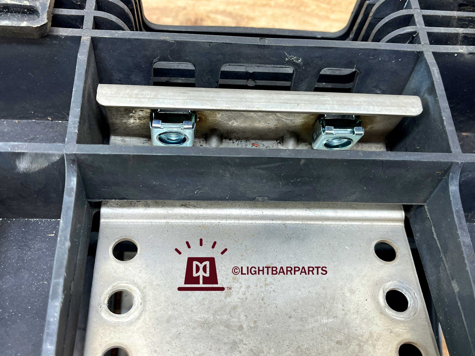 CODE 3 Lightbar  - Pair Mounting Feet with Dual Tension Bolt Gutter Clamps