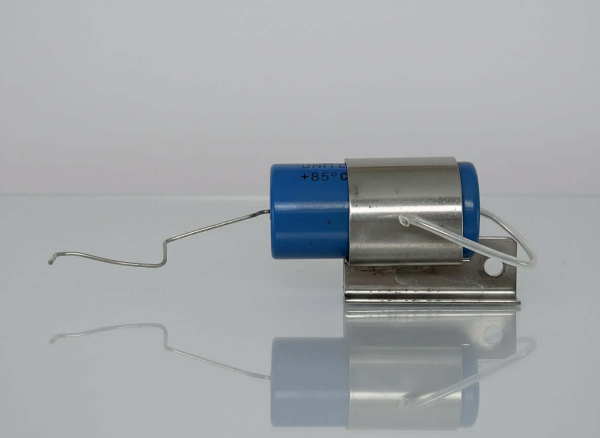 Code 3 XS8000 Intensity Lightbar - Strobe Capacitor B With Holder - Te