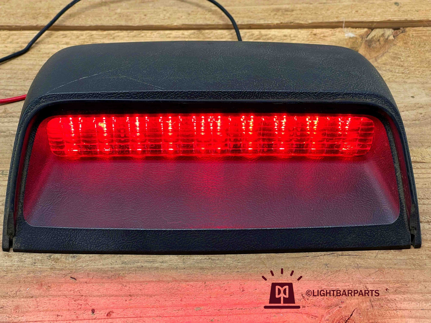 Federal Signal - 2001 Ford Crown Victoria - Flashing Red Third Brake Light