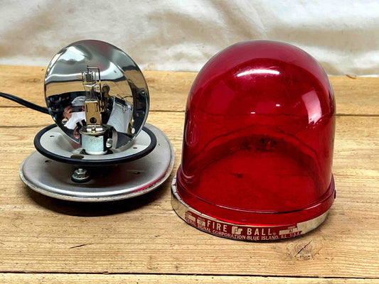 Federal Signal - Red Fire Ball FireBall - Model FB11 / 12v - Kojak Starsky and Hutch Light