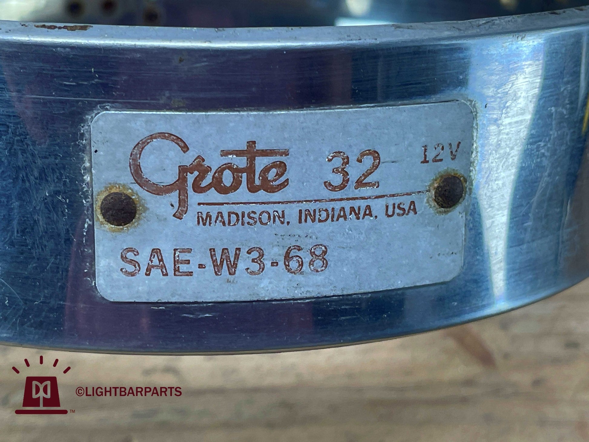 Grote Model 32 Beacon Light - Data Plate Retaining Ring SAE-W3-68