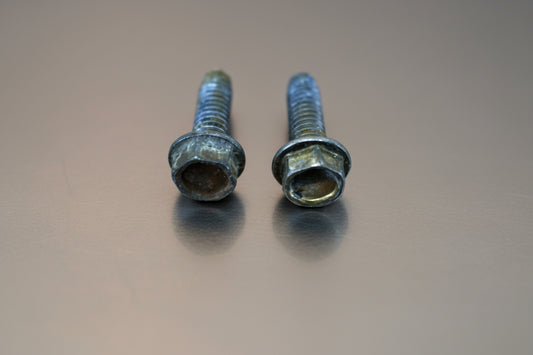 Federal Signal Aerodynic Lightbar - Lot of 2 Internal Mounting Bolts Screws - light bar parts