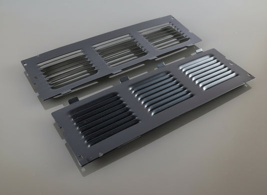 Code 3 MX7000 Lightbar - Center Upper Tray Metal Vented Dust Covers Pair