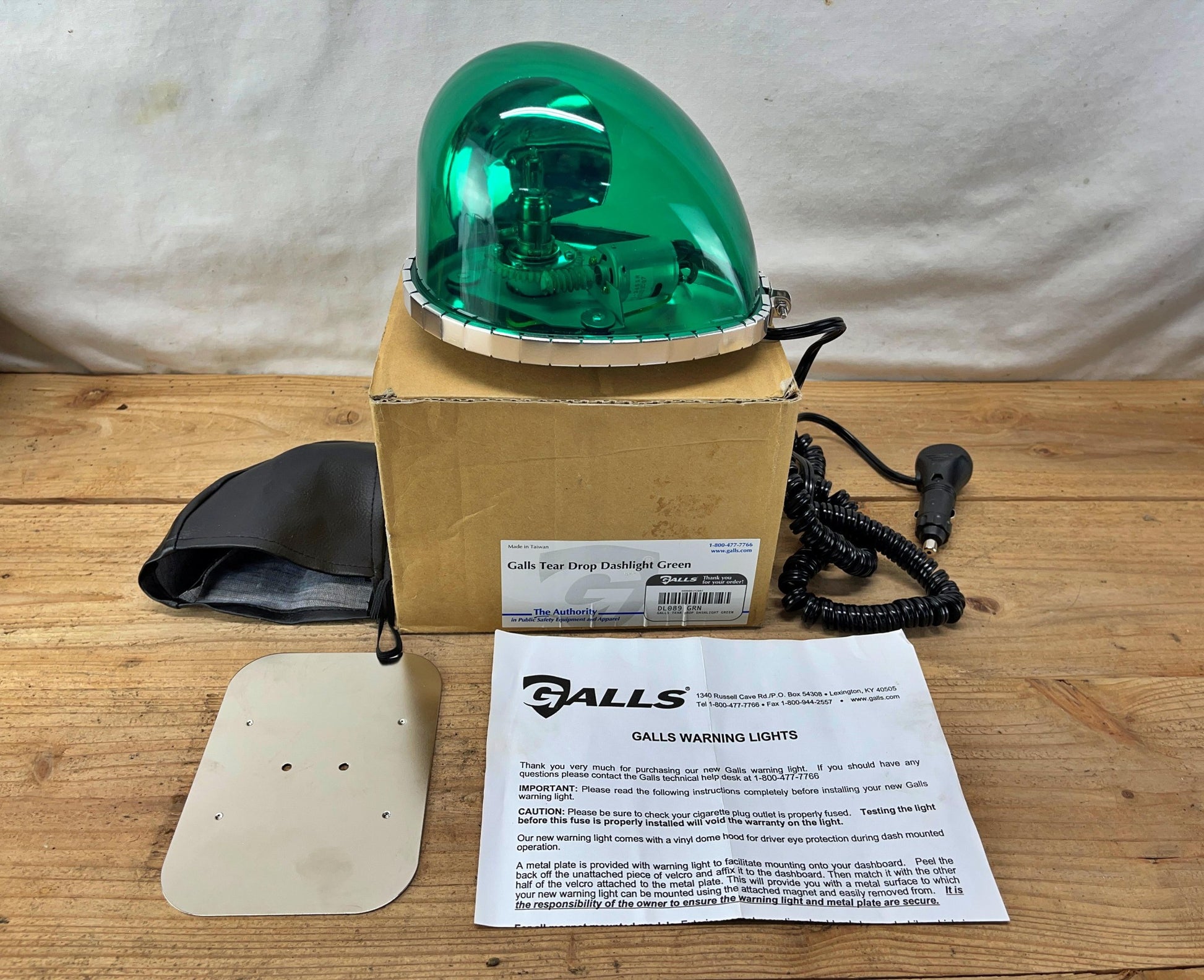 Galls - Green - Tear Drop - Dashlight - PN: DL089 - 12v - With Cover New Open Box