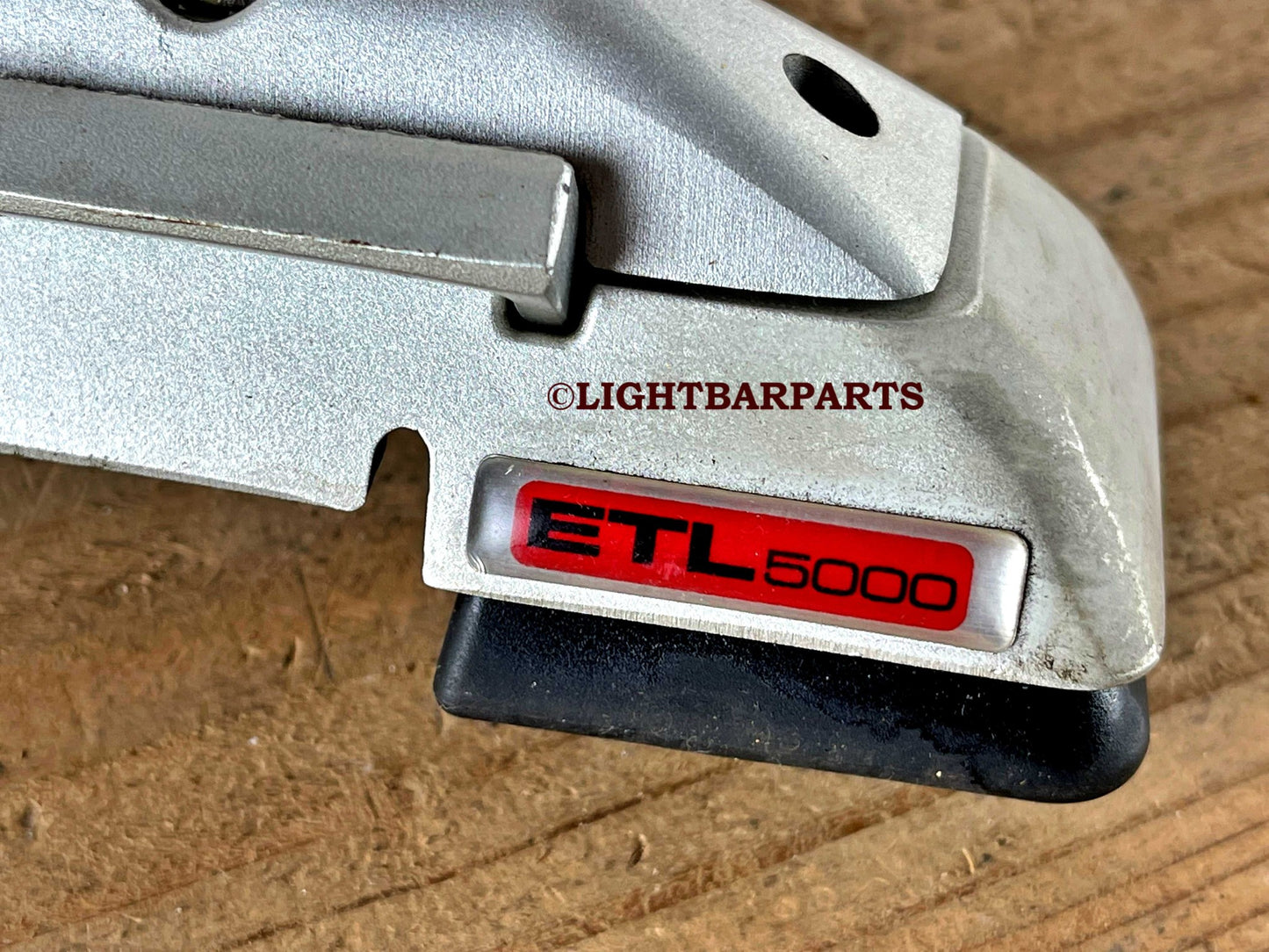 SoundOff ETL5000 Lightbar - Pair of Adjustable Height Mounting Feet Brackets