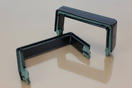 Whelen Edge 9000 9M - Pair Dividers Black Spacer with Gasket