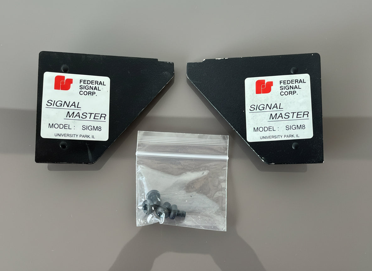 Federal Signal SignalMaster SIGM8 - Pair Of End Caps With Screws