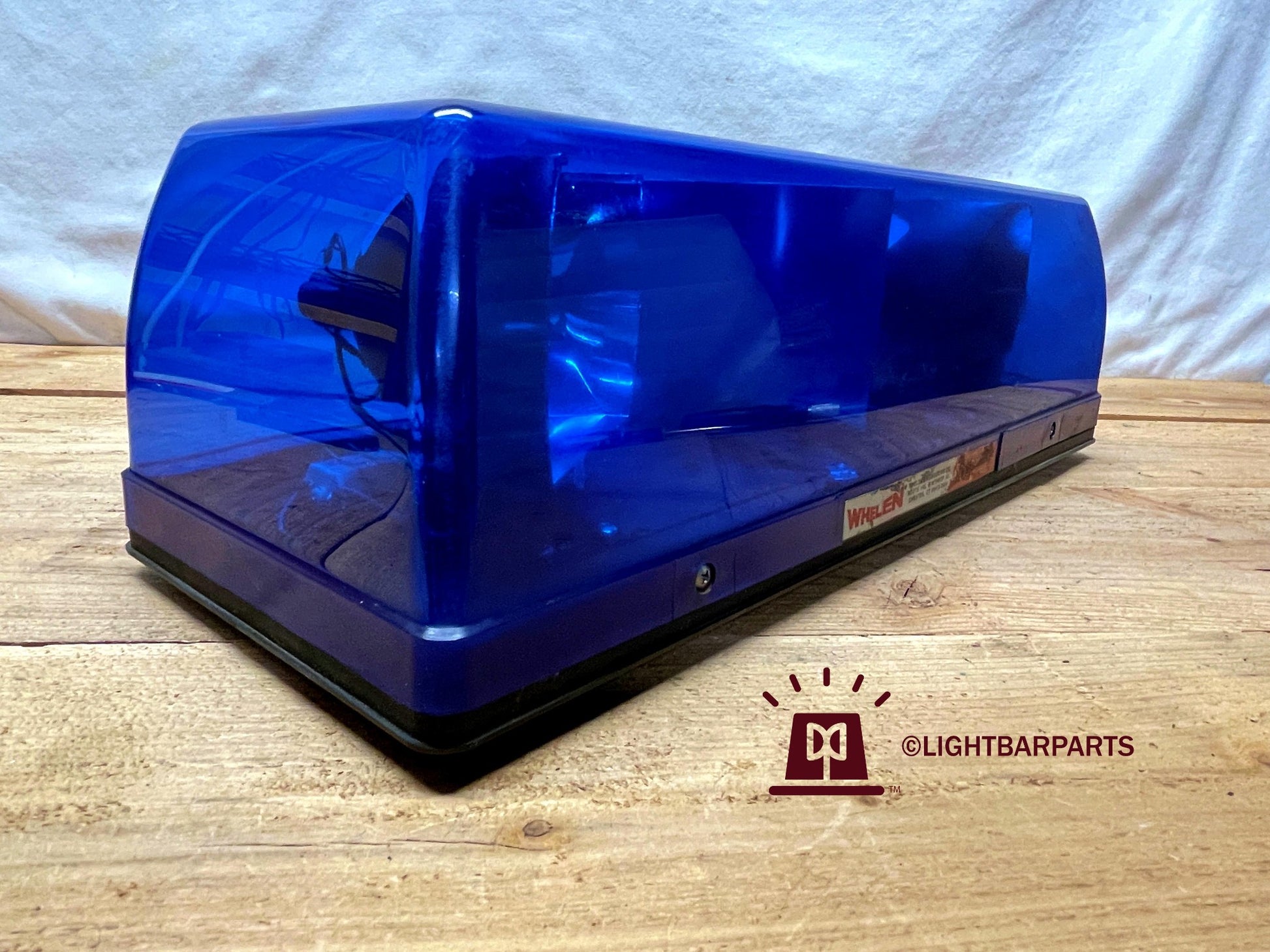 Whelen Responder II DX Series Lightbar - Color: Blue - Magnetic Mount